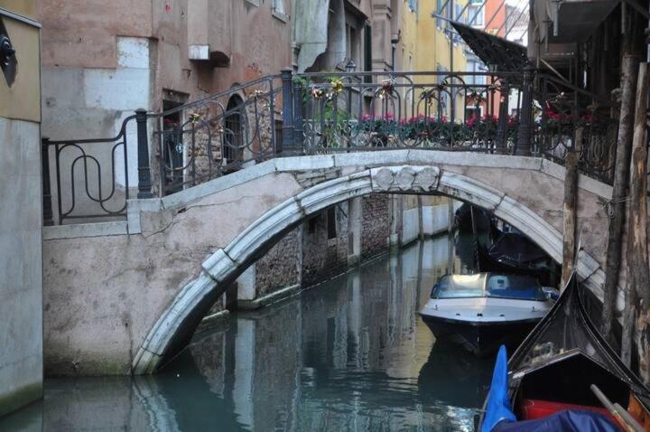 santamaria apartment Venesia Bagian luar foto